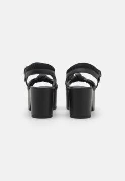 Congo - Sandalen Met Plateauzool - Nero -Mode Schoenen 07c9787b5e2c4437a8792b6133cf3a5b