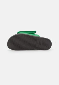 COPENHAGEN Muiltjes - Bright Green 12 COPENHAGEN Muiltjes - Bright Green -Mode Schoenen 106ecb77a81047539c7e10e011e56566