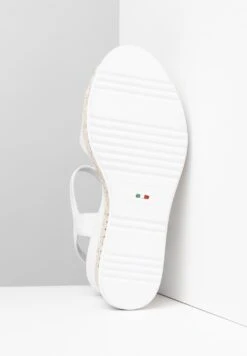 NeroGiardini Sandalen Met Sleehak - Bianco 11 NeroGiardini Sandalen Met Sleehak - Bianco -Mode Schoenen 1acdc71e5bbd4324b3719b8d28d73d06