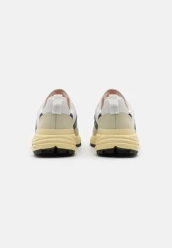 Veja Dekkan - Sneakers Laag - Gravel Nautico -Mode Schoenen 3643f4e743d94bdfa7482e17c4deb218