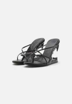 GCDS Morso Thong- Teensandalen - Black 9 GCDS Morso Thong- Teensandalen - Black -Mode Schoenen 376e846ab86e4c079266851b6b1393f0