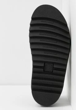 Dr. Martens Blaire - Sandalen Met Plateauzool - Black 14 Dr. Martens Blaire - Sandalen Met Plateauzool - Black -Mode Schoenen 417760790647446cb8ce4ab8791a06e3