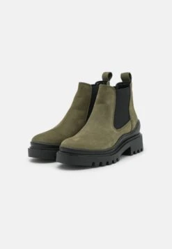Tamaris Enkellaarsjes Met Plateauzool - Olive -Mode Schoenen 5053a6fef6f747caa3d9334f758efda6