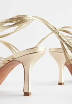 Next Signature WrapStandard - Sandalen - Gold 10 Next Signature WrapStandard - Sandalen - Gold -Mode Schoenen 57a65643196d4e91bd88bc852db8738c