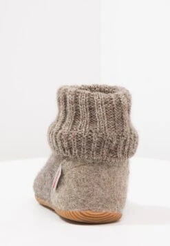 Giesswein Wildpoldsried - Pantoffels - Taupe 11 Giesswein Wildpoldsried - Pantoffels - Taupe -Mode Schoenen 5fa6755714894dba900789372e3d6a67