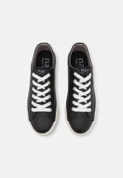 Clove - Sneakers Laag - Black 13 Clove - Sneakers Laag - Black -Mode Schoenen 67e302dff2aa46cfb3c18c265dc14141