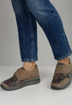 Klett - Instappers - Taupe