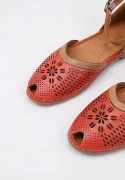 Iguaque - Sandalen - Red -Mode Schoenen 6ecbfd9a1bd24fa281e600f549341609