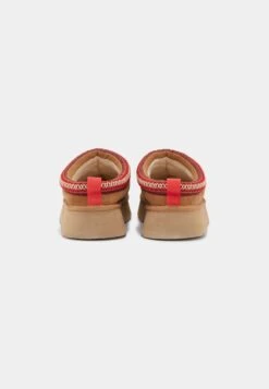 Ugg Tazz - Pantoffels - Chestnut 16 Ugg Tazz - Pantoffels - Chestnut -Mode Schoenen 725e2db6df094e579025c7c6df03031a