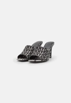 DKNY Bronx Mule - Muiltjes Met Hak - Black/Eggnog 11 DKNY Bronx Mule - Muiltjes Met Hak - Black/Eggnog -Mode Schoenen 73b118c2e5a4439cbe417162bde2a8db