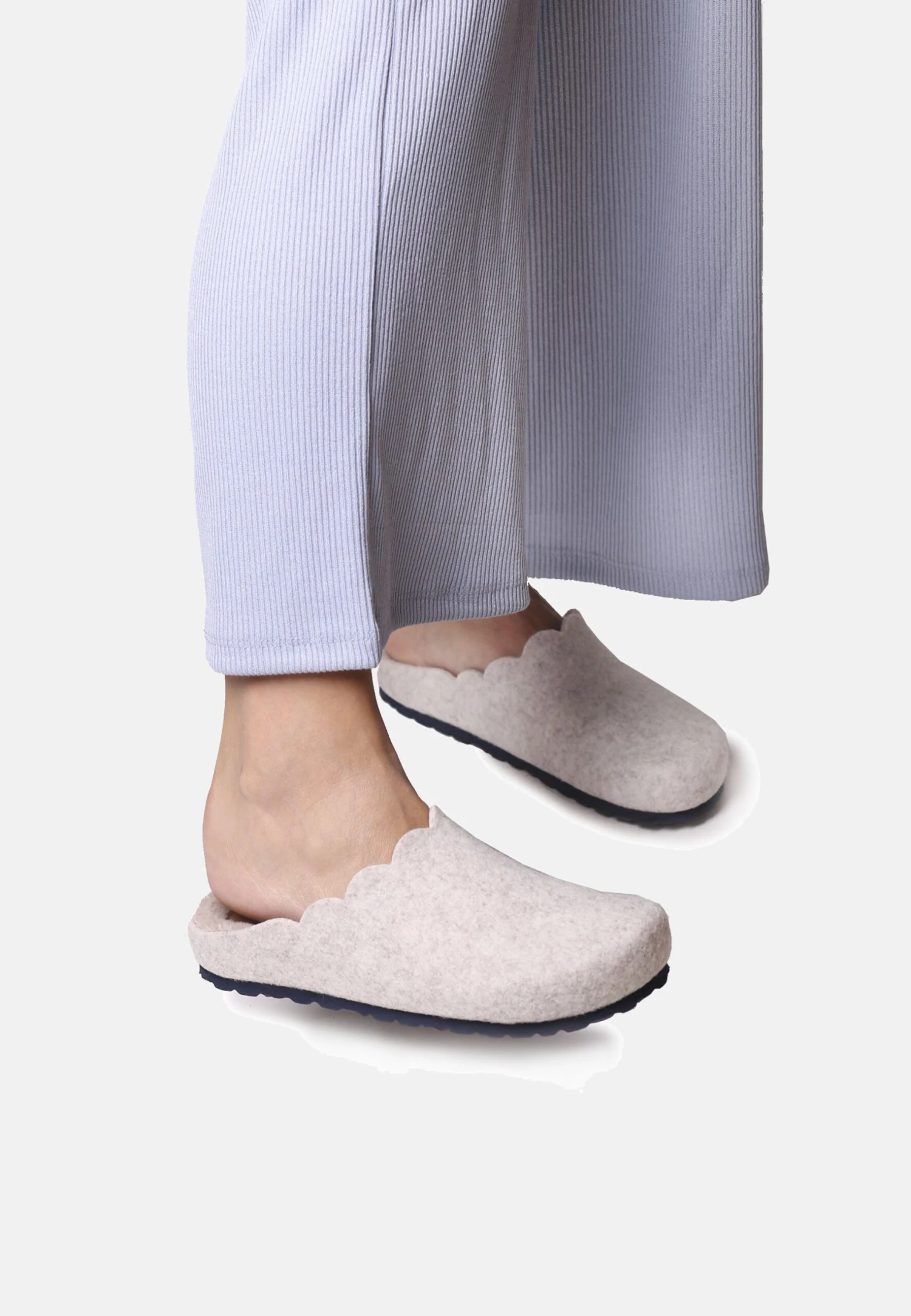 Toni Pons Laos - Pantoffels - Cru 3 Toni Pons Laos - Pantoffels - Cru