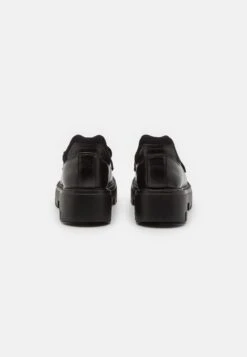 N°21 Loafers - Instappers - Black -Mode Schoenen 82db0eedc1b045d1a2adfe6ad9d27f34