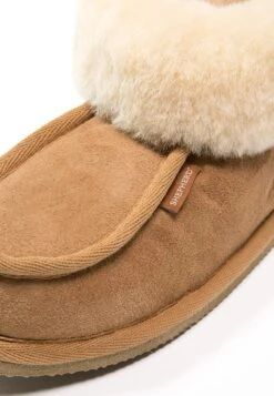 Shepherd Lena - Pantoffels - Chestnut -Mode Schoenen 8ad4e529cbd44518923a1b2c1c0137ed