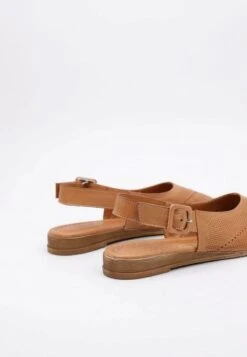 Skiros - Klassieke Pumps - Camel -Mode Schoenen 92fb611f016a4efd91350edbdeea768b