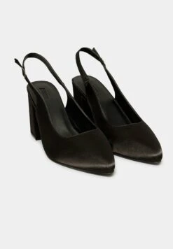 PointedCourt- Klassieke Pumps - Black -Mode Schoenen 9dd0a5c28f684444a5fc41c6150c2554