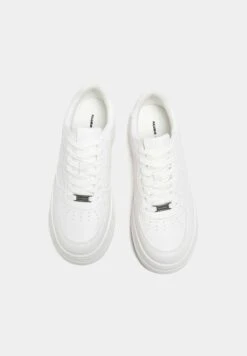 PULL & BEAR Mit Dicker - Sneakers Laag - White -Mode Schoenen a50f68001a244c1a8f1c9b2f2965a345
