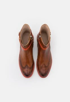 MELVIN & HAMILTON Selina 25 - Korte Laarzen - Brown -Mode Schoenen a78dd9ec9b664728a41b6dcf70bf3fcf
