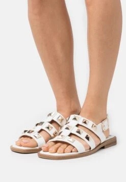 Marks & Spencer Wide Fit Studded - Sandalen - White