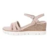 Marco Tozzi By Guido Maria Kretschmer - Sandalen Met Sleehak - Rose Suede 1 Marco Tozzi By Guido Maria Kretschmer - Sandalen Met Sleehak - Rose Suede -Mode Schoenen ac5a54526d4b453d82ec6b283a7bdfa8