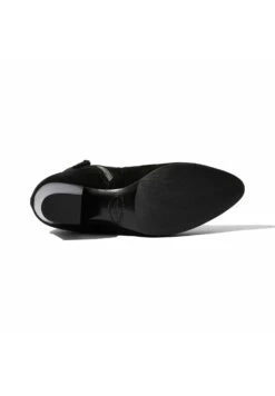 Lucilla- Korte Laarzen - Black Suede -Mode Schoenen afae3f3dec0e4a748d935240fc83bcf7