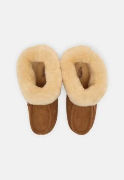 Shepherd Moa - Pantoffels - Chestnut -Mode Schoenen b34b29e409ad4c67b79fce20ebb58543