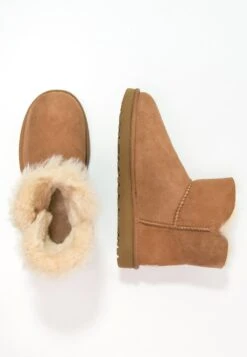 Ugg Mini Bailey Button - Korte Laarzen - Chestnut -Mode Schoenen b469df1e0cd94bf0bc2b267e00f03084