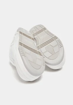 PULL & BEAR Mit Dicker - Sneakers Laag - White -Mode Schoenen c0096d02de4449ce9bbe73acde23dd24