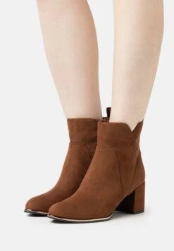 Marco Tozzi Korte Laarzen - Cognac