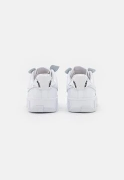 Nike Sportswear W Air Force 1 Fontanka - Sneakers Laag - White -Mode Schoenen c8c1093f406946cc8d5f81e3f85ac733