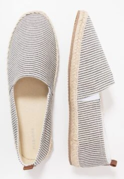Pier One Rena Espadrille Unisex - Espadrilles - White/Blue -Mode Schoenen cf36b3a120304b8ca2a7c4aab8305f1b
