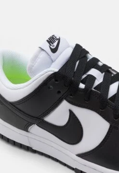 Nike Sportswear Dunk Low Next Nature - Sneakers Laag - White/Black 15 Nike Sportswear Dunk Low Next Nature - Sneakers Laag - White/Black -Mode Schoenen d89e75e10f3240da916bd3ade349b259