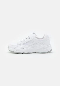 Fila Novarra - Sneakers Laag - White -Mode Schoenen e28fefe55b90446ea1a777151081c11a