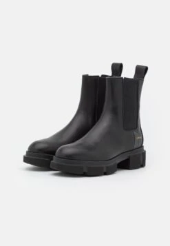 COPENHAGEN Vitello - Enkellaarsjes Met Plateauzool - Black 10 COPENHAGEN Vitello - Enkellaarsjes Met Plateauzool - Black -Mode Schoenen e3e886d6f2aa43be825bd1f6fb43a5ae