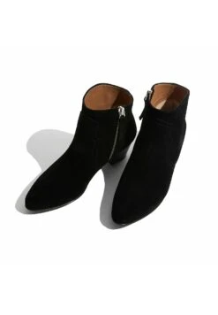 Lucilla- Korte Laarzen - Black Suede -Mode Schoenen e6e8d404023b4bba9769371e7b8d5ebf