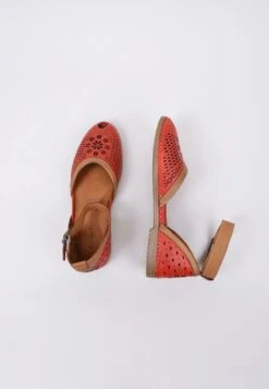 Iguaque - Sandalen - Red -Mode Schoenen e83e5a54843347a18f9325afcdc7e075