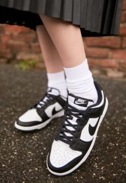 Nike Sportswear Dunk- Sneakers Laag - White/Black -Mode Schoenen e9dcc4a48098423fadd90e9e67495cab