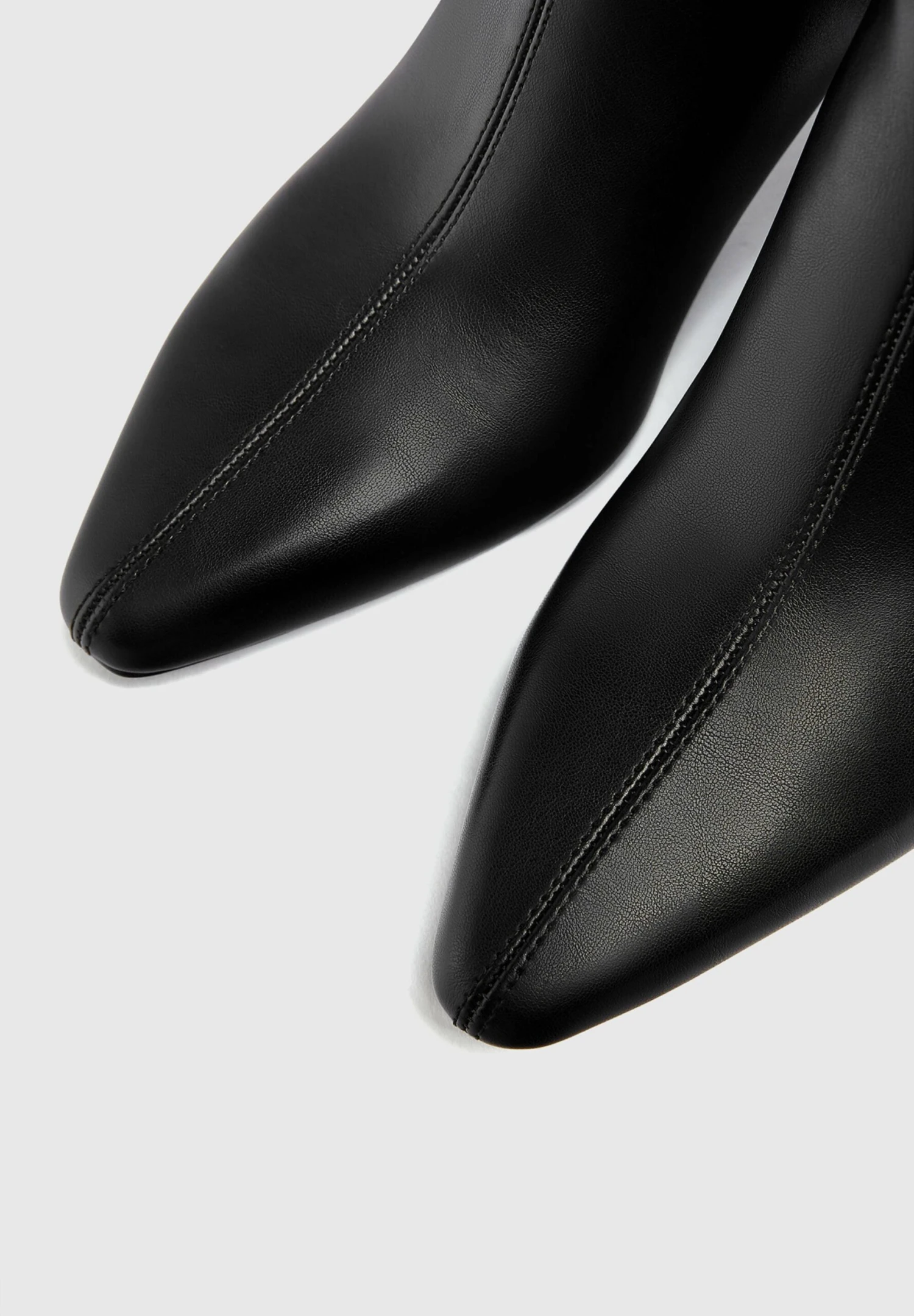 PULL & BEAR With Pointed Toe - Korte Laarzen - Black 6 PULL & BEAR With Pointed Toe - Korte Laarzen - Black - Afbeelding 4