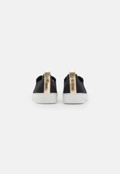 MICHAEL Michael Kors Juno- Instappers - Black 12 MICHAEL Michael Kors Juno- Instappers - Black -Mode Schoenen f2aa6c5041334684a07085ac4e3d9a27