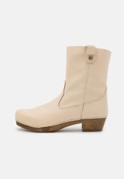 Sanita Western Flex Boot - Korte Laarzen - White 9 Sanita Western Flex Boot - Korte Laarzen - White -Mode Schoenen fb7f33be2aa44ff786f7b854f77dc06c