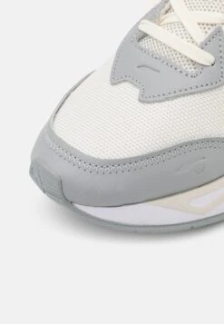 Puma Mirage Sport Hacked Unisex - Sneakers Laag - Ivory Glow/White -Mode Schoenen ffafe21447ed4cec982526eb4e75205c